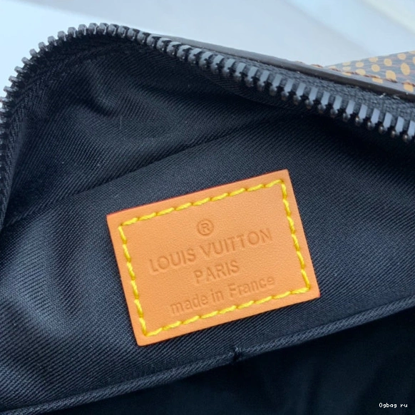 MESSENGER NANO AMAZONE LOUIS VUITTON 0812